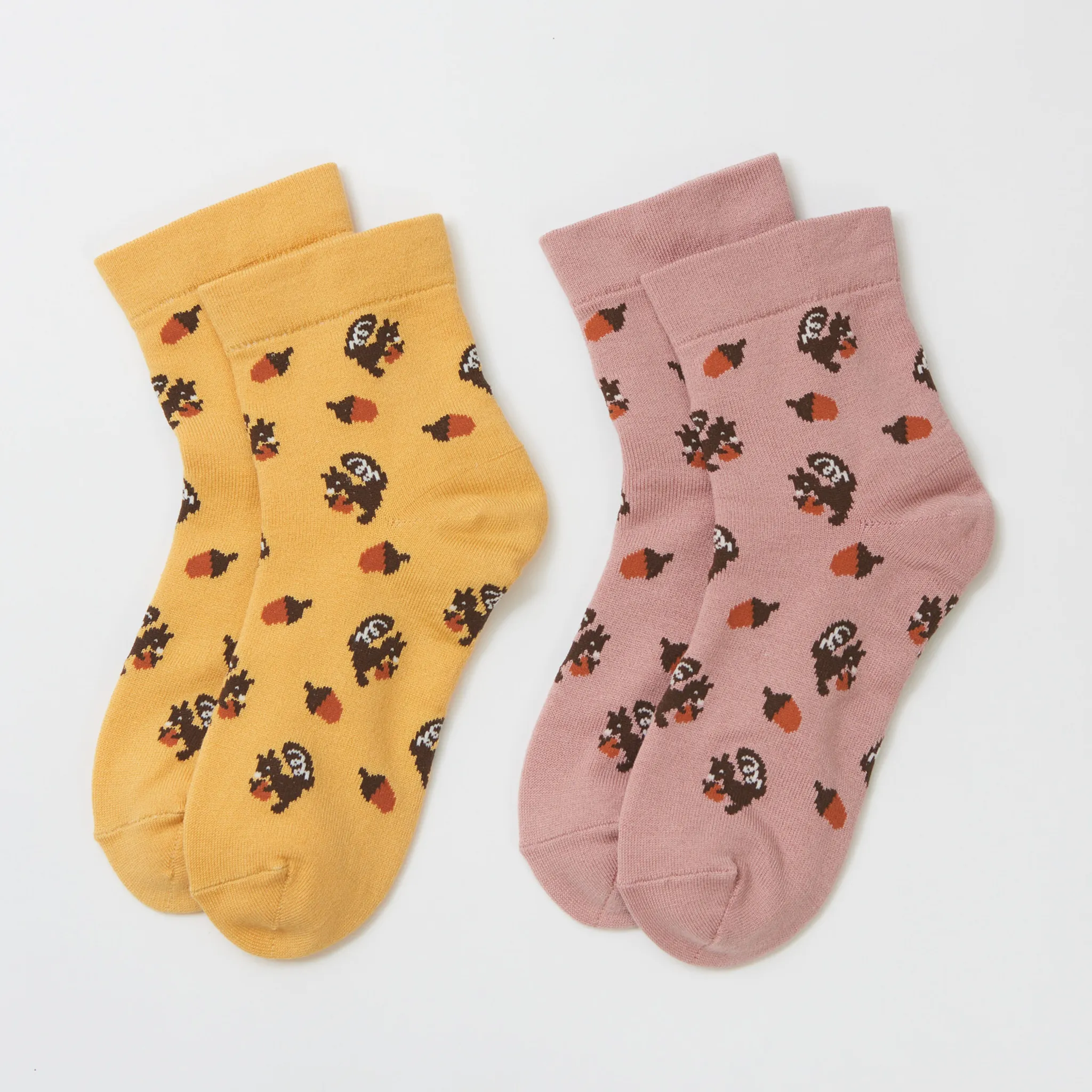 Smooth-heel socks double-layer wool blend [Squirrels] - 662