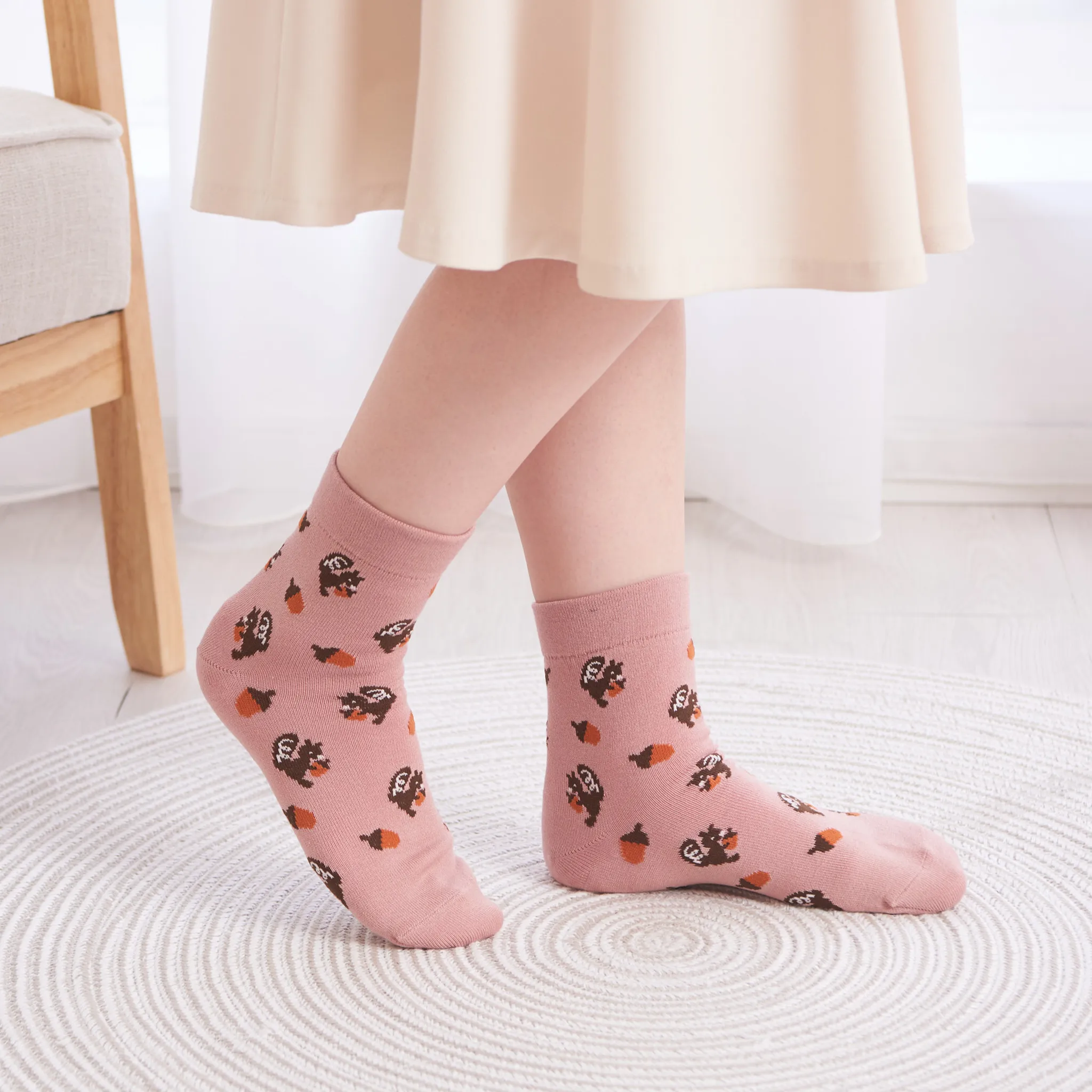 Smooth-heel socks double-layer wool blend [Squirrels] - 662